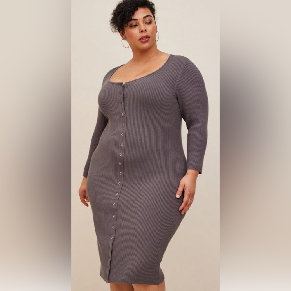 Torrid Gray Midi Sweater Knit Button Front Dress, NWOT/Excellent Condition